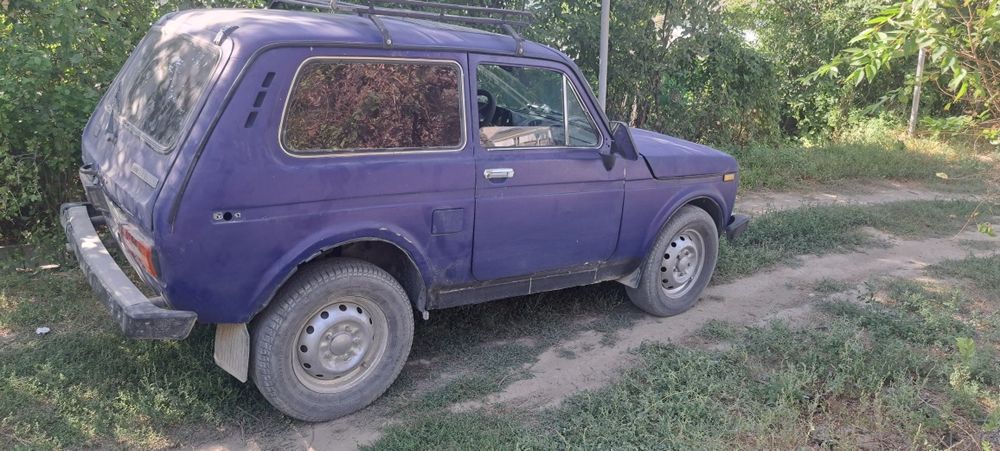 Продам ниву год 1986