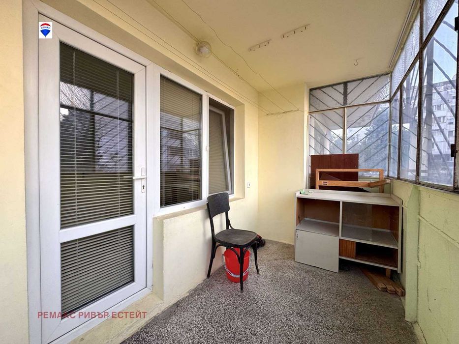 Продава се Двустаен апартамент в Русе, Централен южен район - 67 кв.м за 1521 €/кв.м - Снимка #3