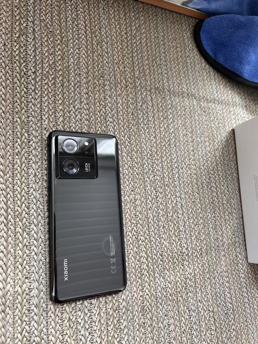 Продам Xiaomi 13T в идеальном состоянии