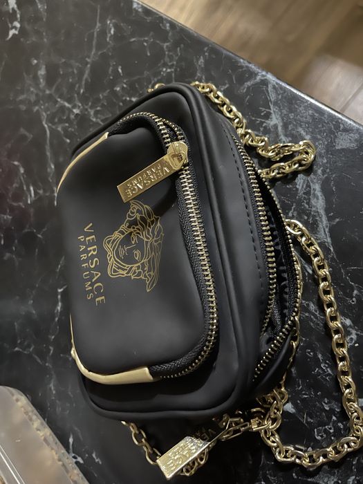 Vand urgent geanta de umar Versace