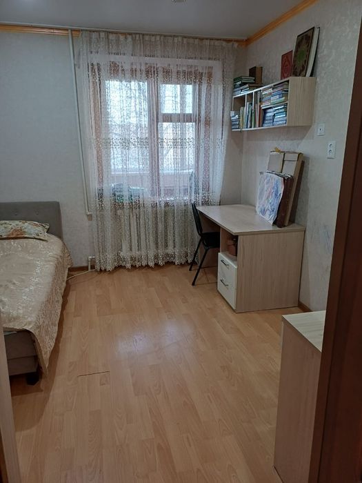 Продаётся 4-х комнатная квартира.