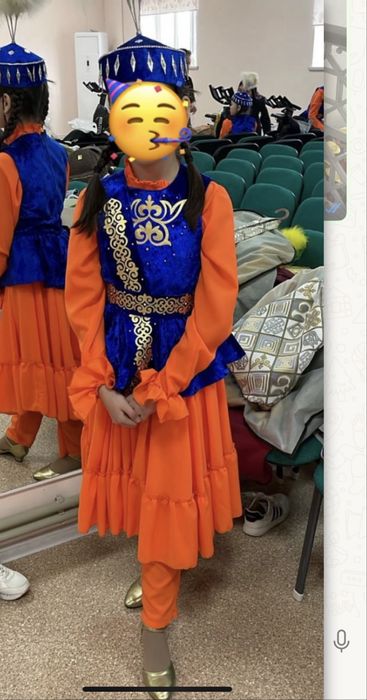 Продам две платье на 11-12 лет