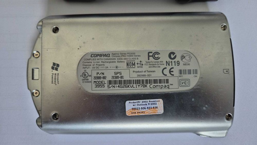 Retro PDA Compaq iPAQ Pocket PC seria H3900 – Proiect restaurare / Piese