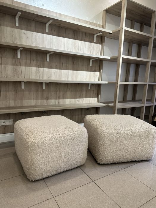 Продам пуфики на колесиках