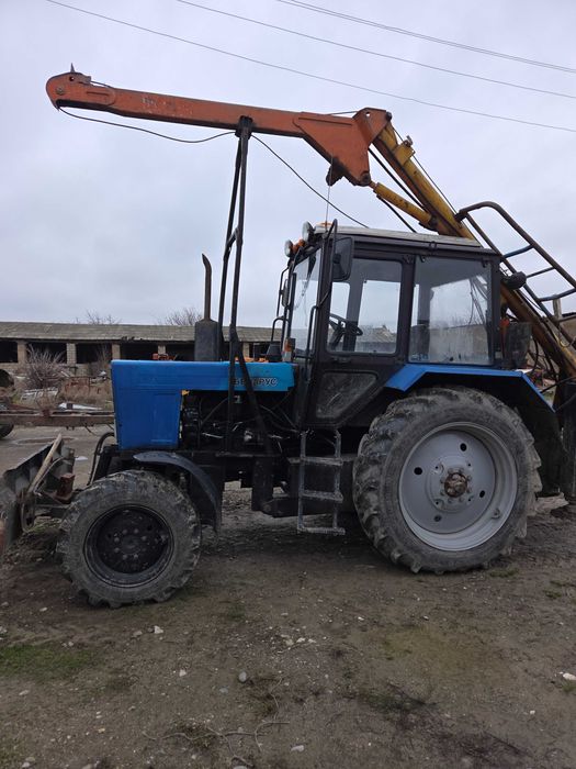 Yamabur Traktor sotiladi holati alo 2013 yil ishlab chiqarilgan