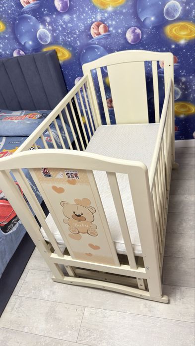 Отдам бесплатно детский кровать