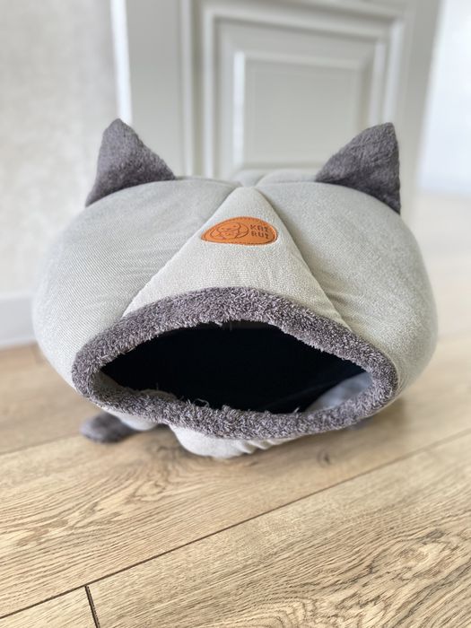 Лежанка для кошек