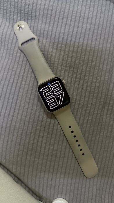 Продам часы Apple Watch SE 2 Gen 40 мм