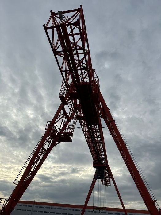 Казлавой кран 30 тона