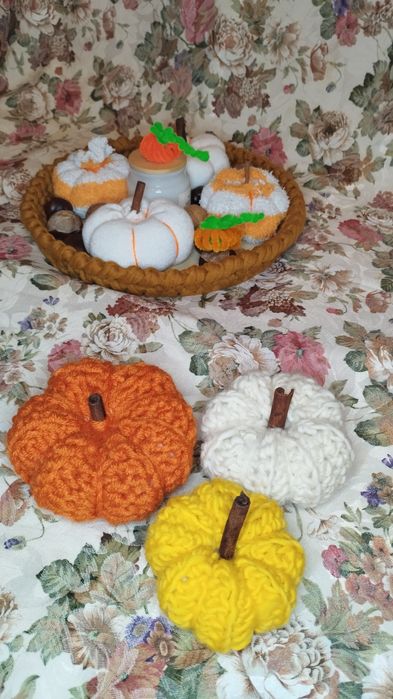 Плетени и текстилни тикви за декорация