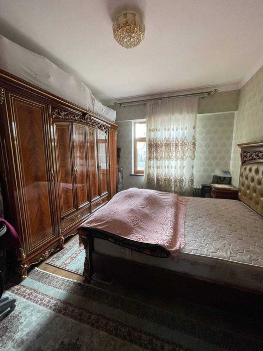 ПРОДАЁТСЯ 4-комнатная квартира в Алмазарском районе 4/1/5 145м2