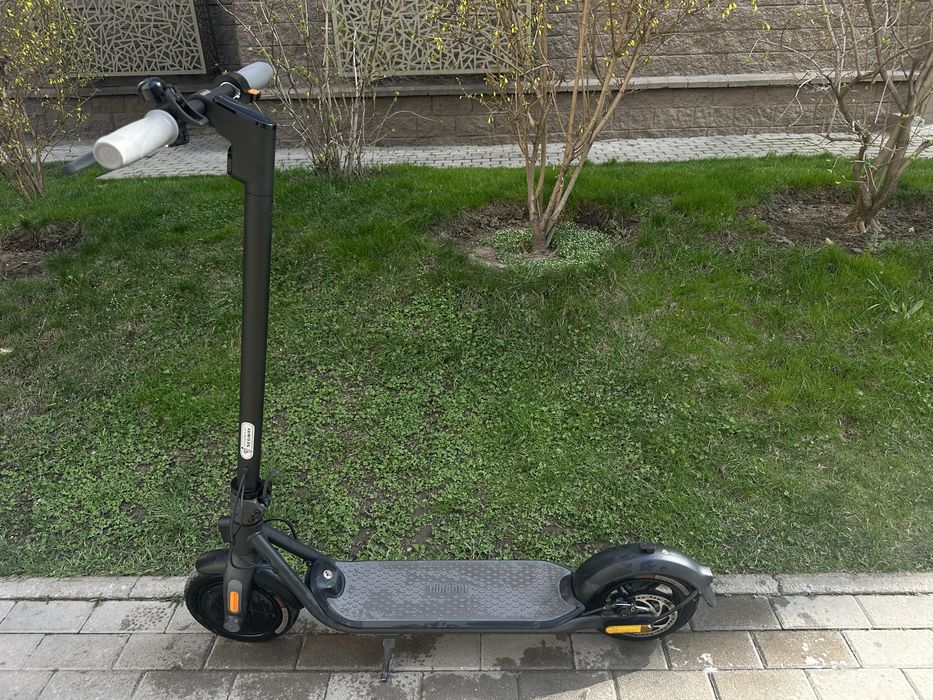 Электронный самокат Ninebot f20A