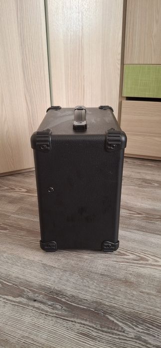 Гитарный комбоусилитель Yamaha GA-15 (15 Вт)