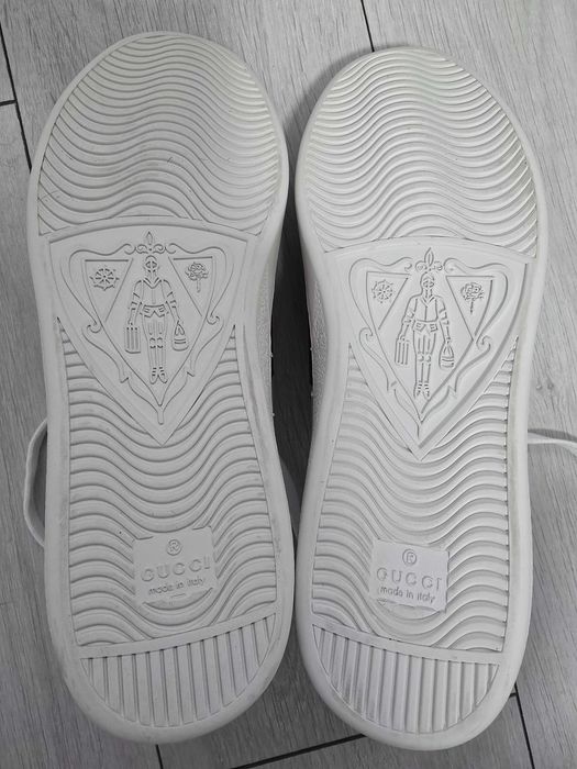 UNWORN/NEW Gucci Ace Sneakers - size 43