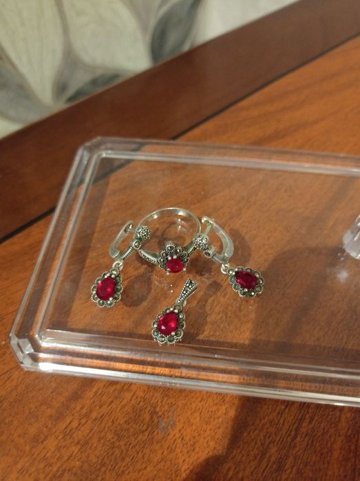 Продам серебро камлект