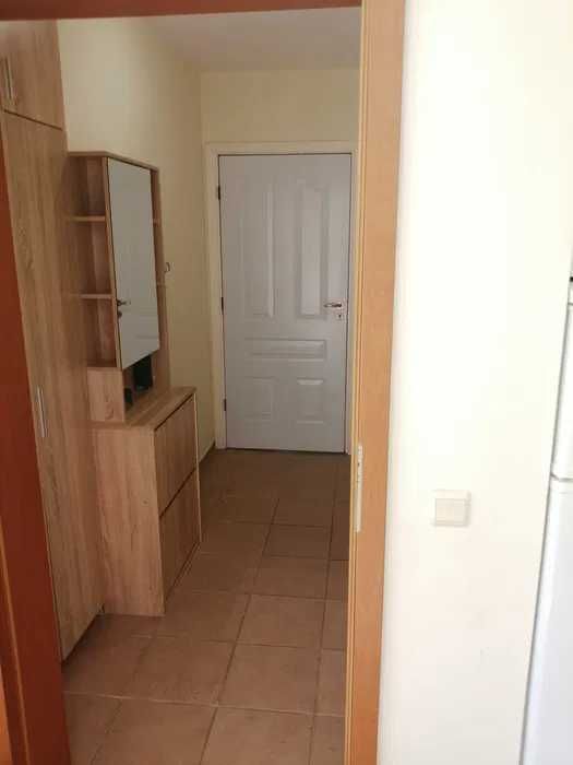 Дава се под наем Ателие в к.к. Слънчев бряг - 42 кв.м за 400 € - Снимка #1