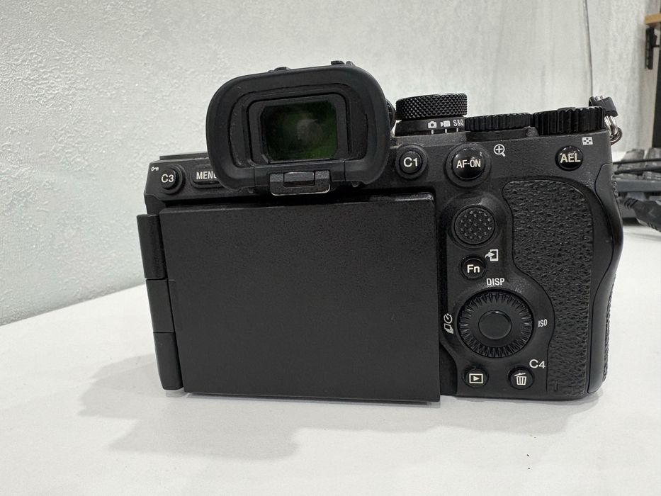 Sony Alpha A7R V / A7RV / ILCE-7RM5 — Body