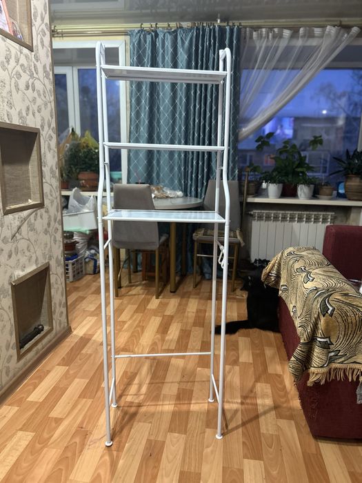 Продам полеу над унитазом!