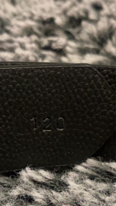 Louis vuitton колан чисто нов!