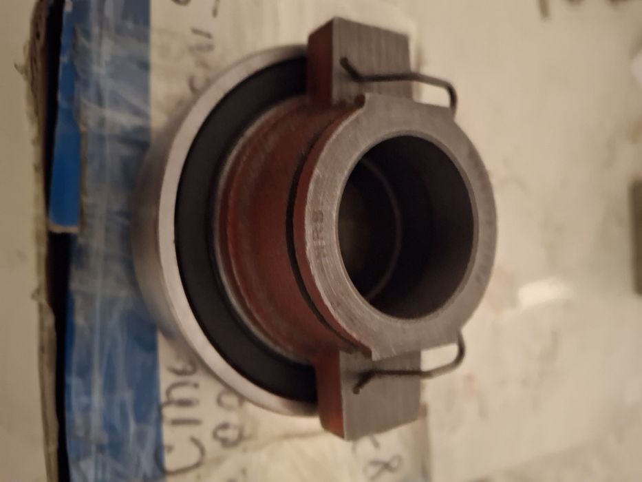 Новый  подшипник