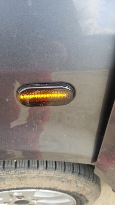 Lămpi semnalizare led dinamice