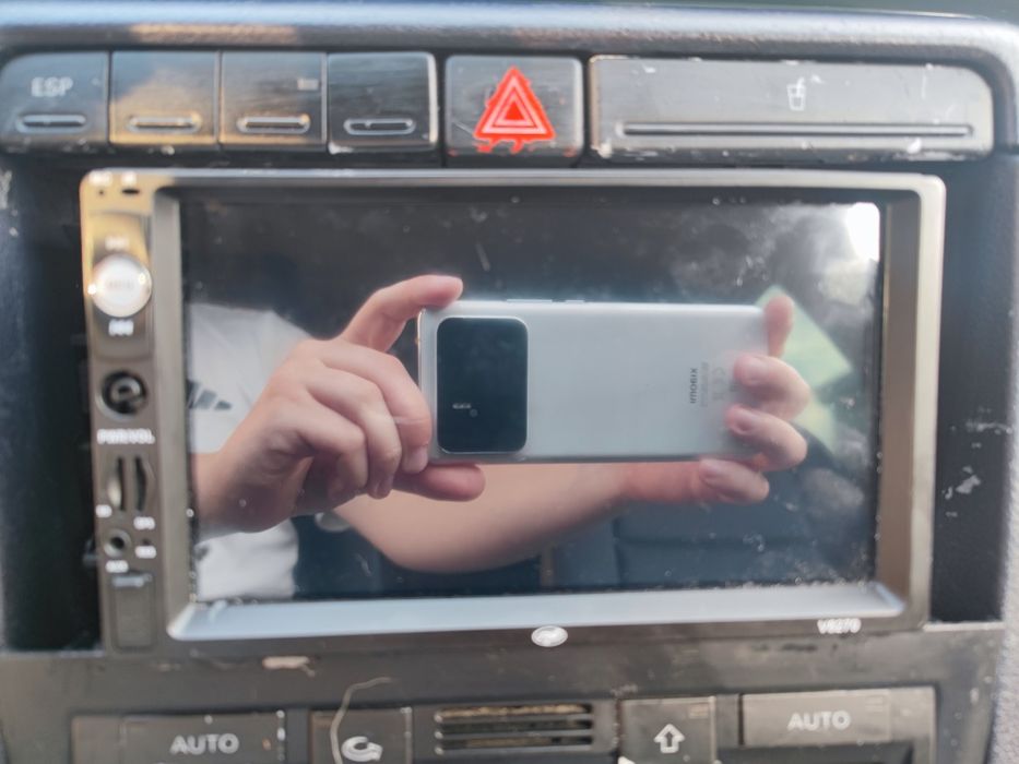 Vând navigație auto universală