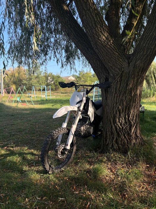 Cross Apollo RXF150