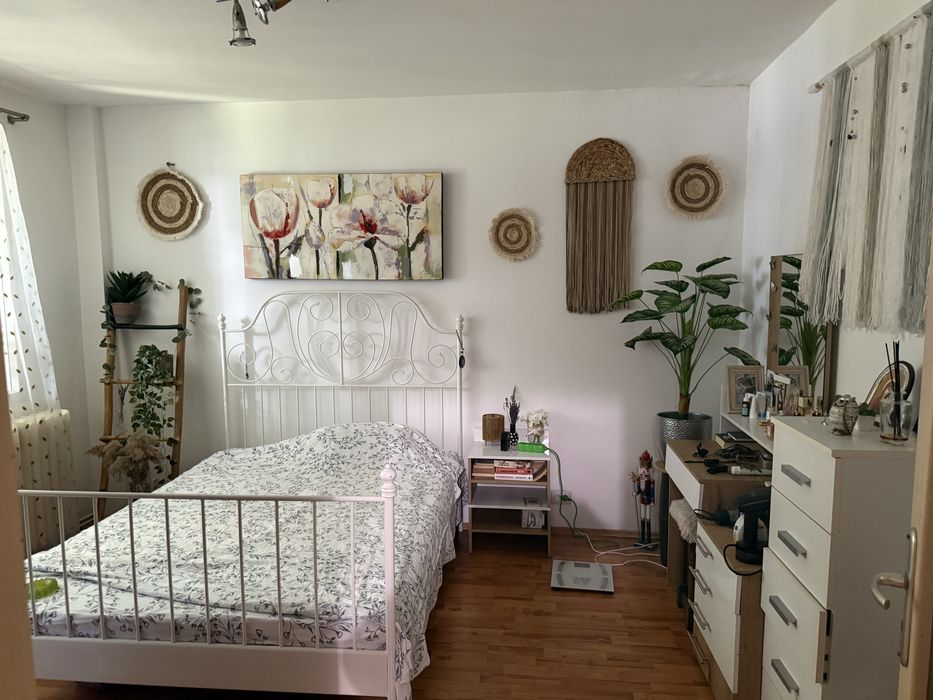 Vanzare apartament 3 camere