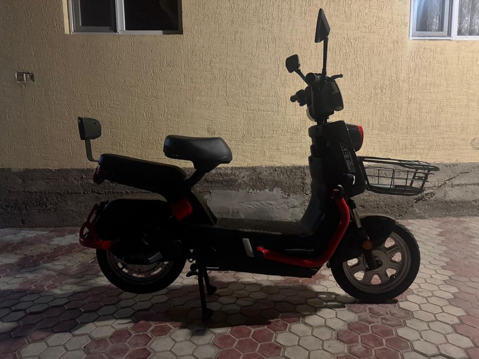 Продается Скутер Tank 109 AET