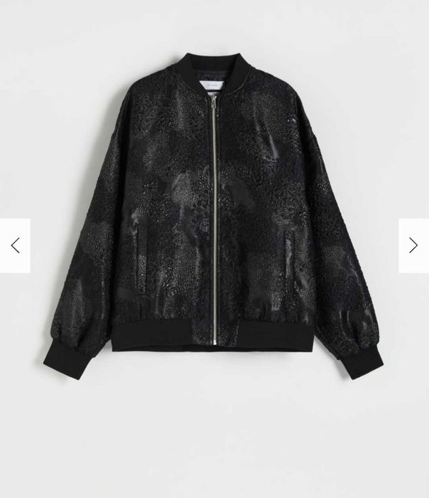 Дамско бомбър яке Reserved