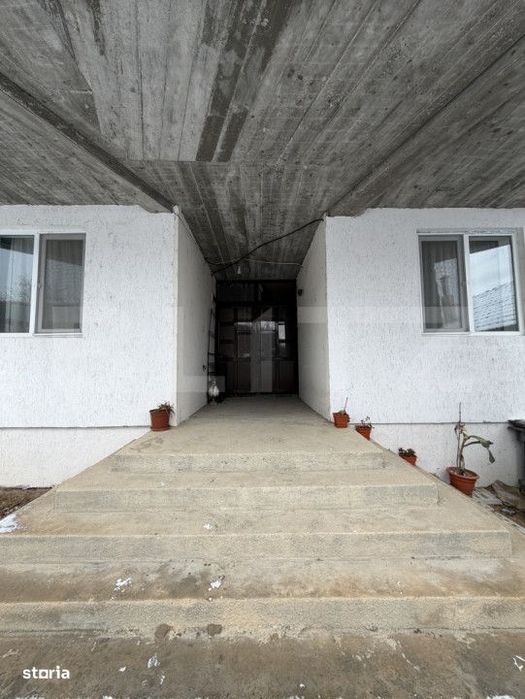 Casa P+M+beci,  211 mp utili, 432 mp teren, Livezi