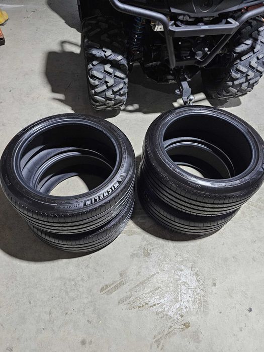 Set 4 anvelope noi vara Michelin e.Primacy 235/45 R18 98V T2 XL Acoustic Tesla Model 3 Highland DOT 2626