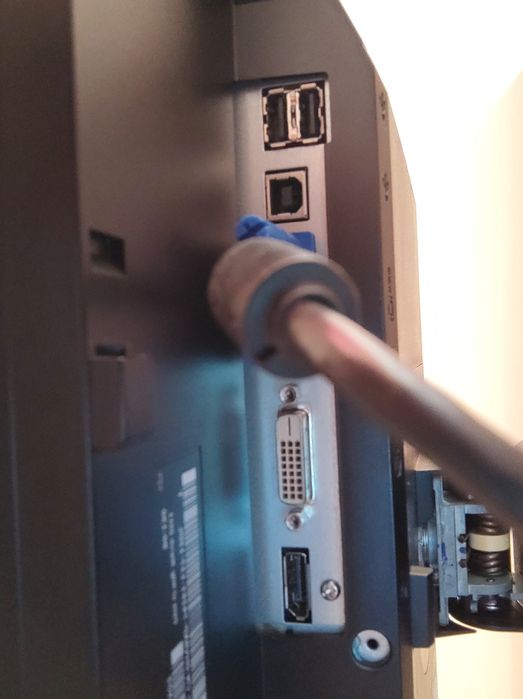 Монитор Dell Ultrasharp u2311