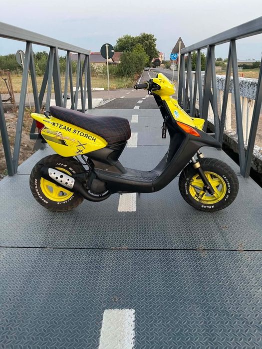 Vând Yamaha booster 50cc 1996