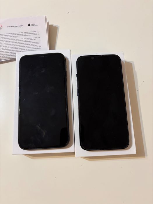 2 броя iPhone 14 Blue 128GB и iPhone 11 Black 64GB