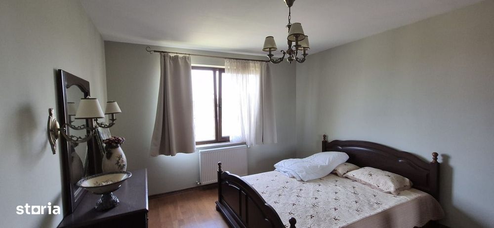 Casa langa padure , cartier privat -Corunca