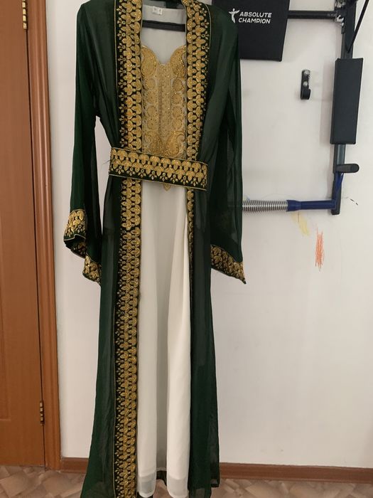 Продам наряное платье