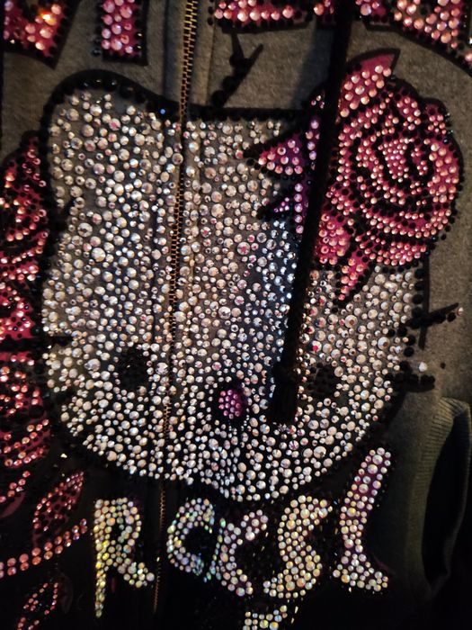 Бомбер теплый со стразами