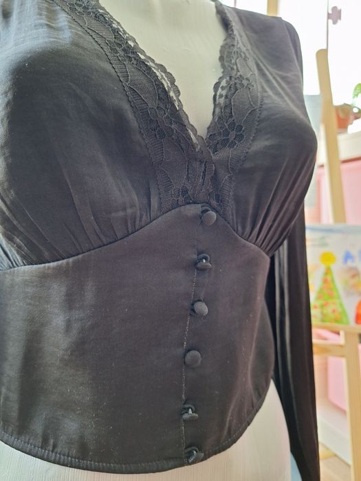 Bluză Stradivarius foarte flattering