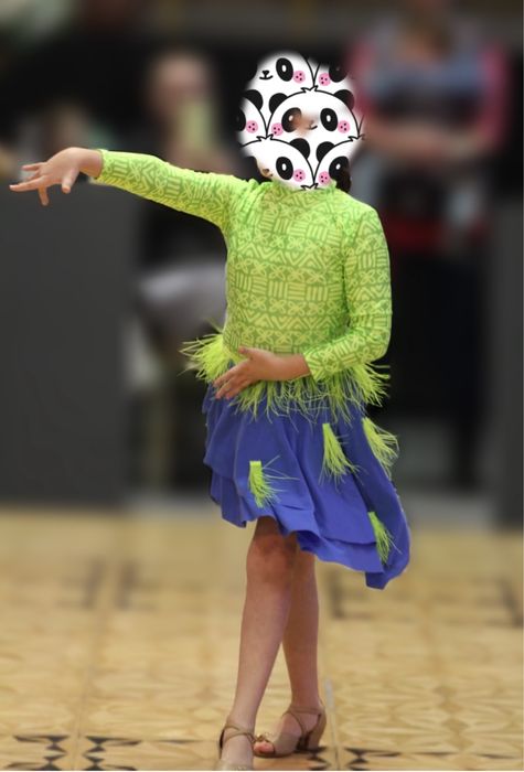 Rochie dans sportiv fete 8-9 ani