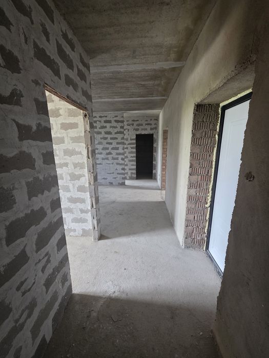 Продаётся 3 комнатная квартира