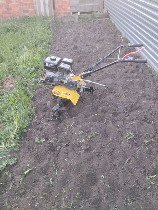 Вспашка огородов мотоблоком