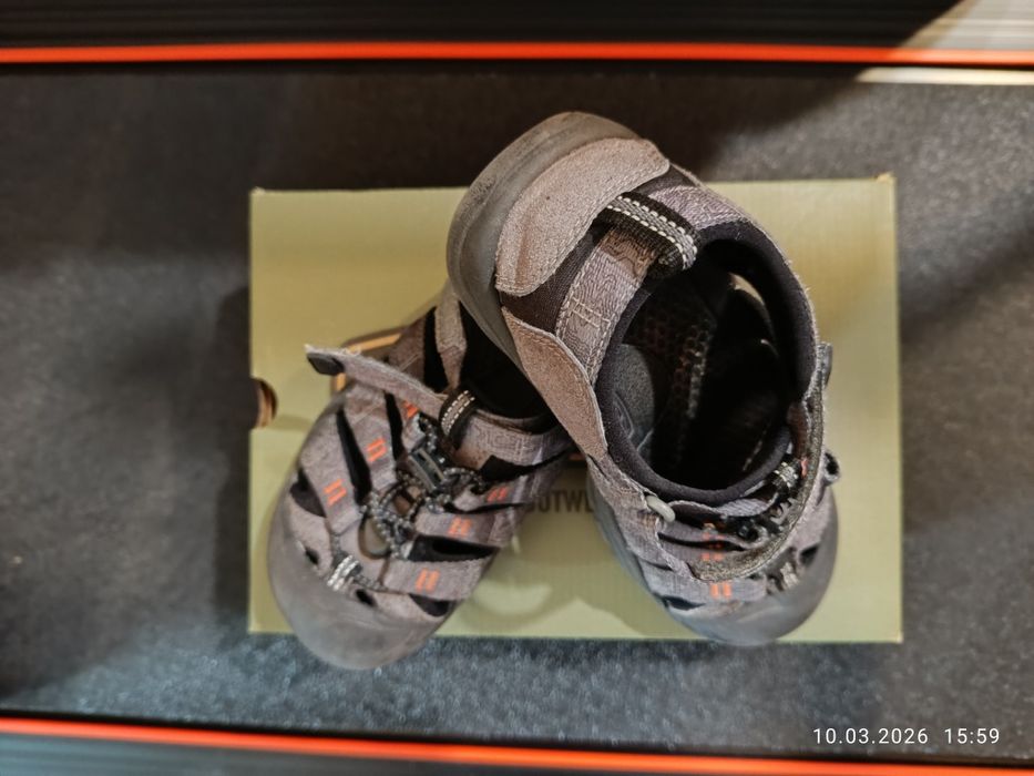 Keen детски сандали 34