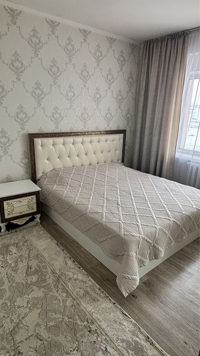 Продам спальный гарнитур