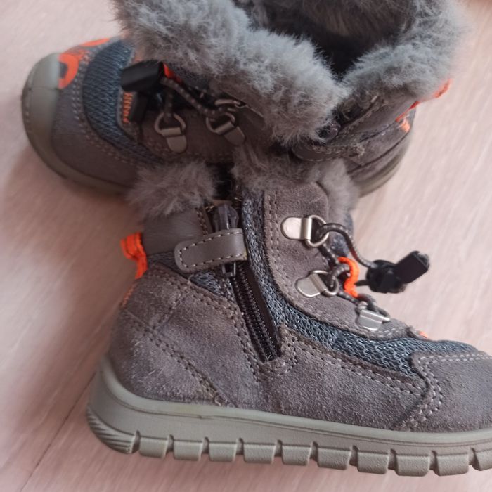 Детски боти размер 21