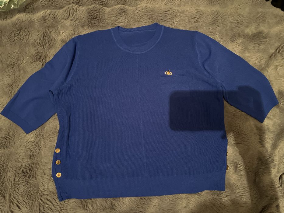 Кофты, каждая по 3000