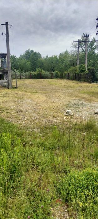 Vând teren intravilan