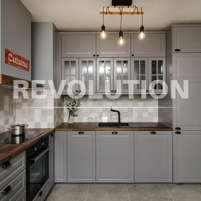 Дава се под наем Двустаен апартамент в Варна, Бриз - 84 кв.м за 650 € - Снимка #4