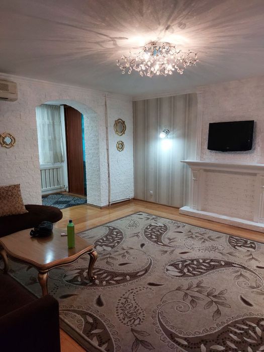 Цум 2/3/4 ул.Чимкенткая рядрм 110 школа кафе Бон Центр