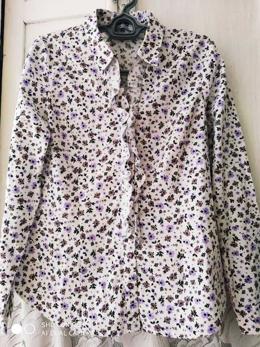 Красивая Рубашка с цветочками